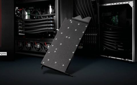 NVIDIA RTX 6000 Ada GPU采用EK的单槽水冷头，可在工作站中实现7路GPU集群