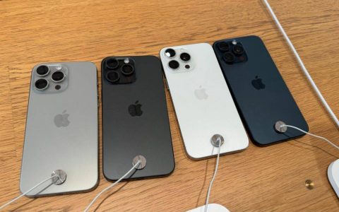 iPhone 15/iPhone 15 Pro开卖！ 实机颜色现场直击、拍照抢先看
