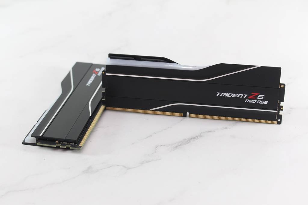 芝奇G.SKILL TRIDENT Z5 Neo焰锋戟RGB DDR5-6000 32GB Kit超频内存-AMD平台EXPO轻松超频