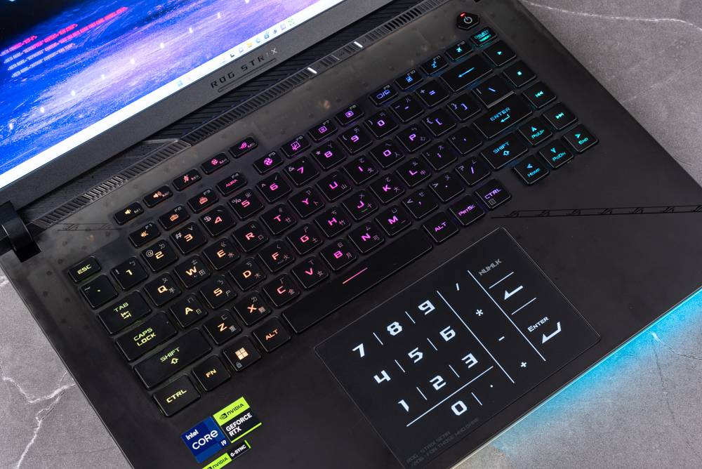 我就是潮流！ ROG Strix Scar 16 （2023） G634 测试报告 / 超狂散热与面板的旗舰机