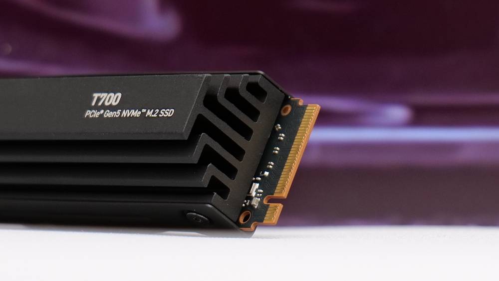 主板有 PCIe Gen5 接口,很快但用不到? Micron Crucial T700 PCIe Gen5 NVMe M.2 SSD 参上