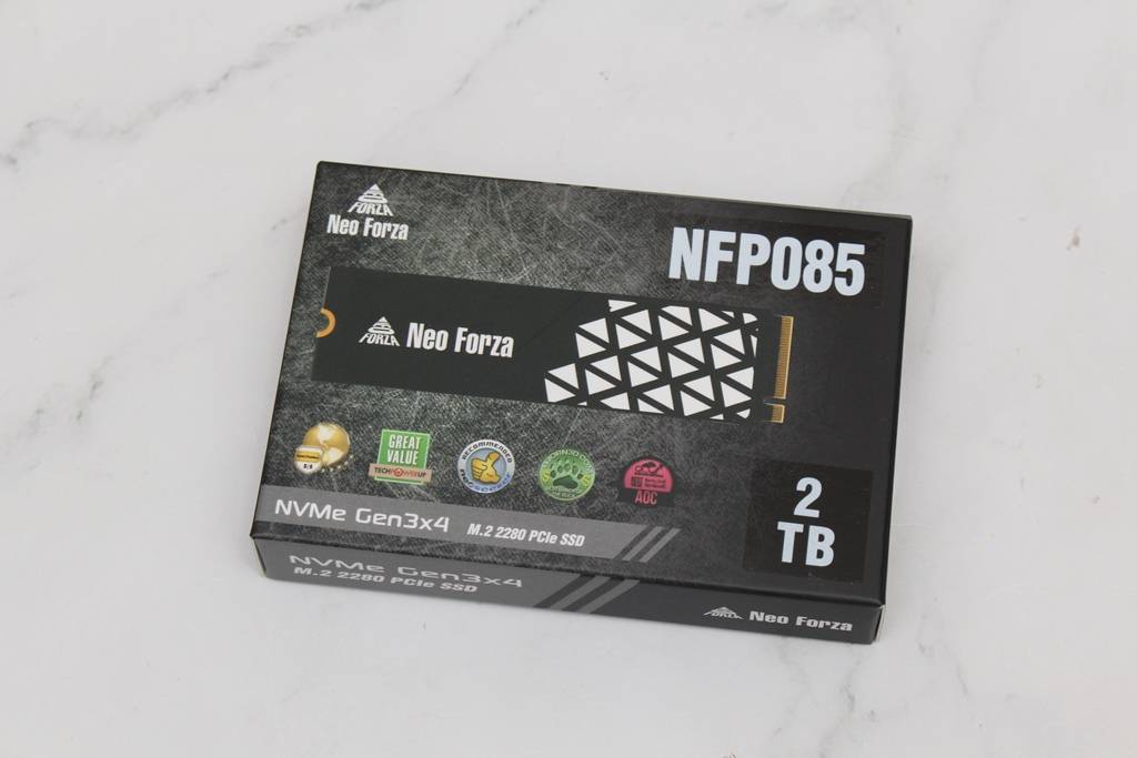 凌航Neo Forza NFP085 M.2 SSD固态硬盘-价格亲民的2TB大容量储存，还有五年保固免烦恼