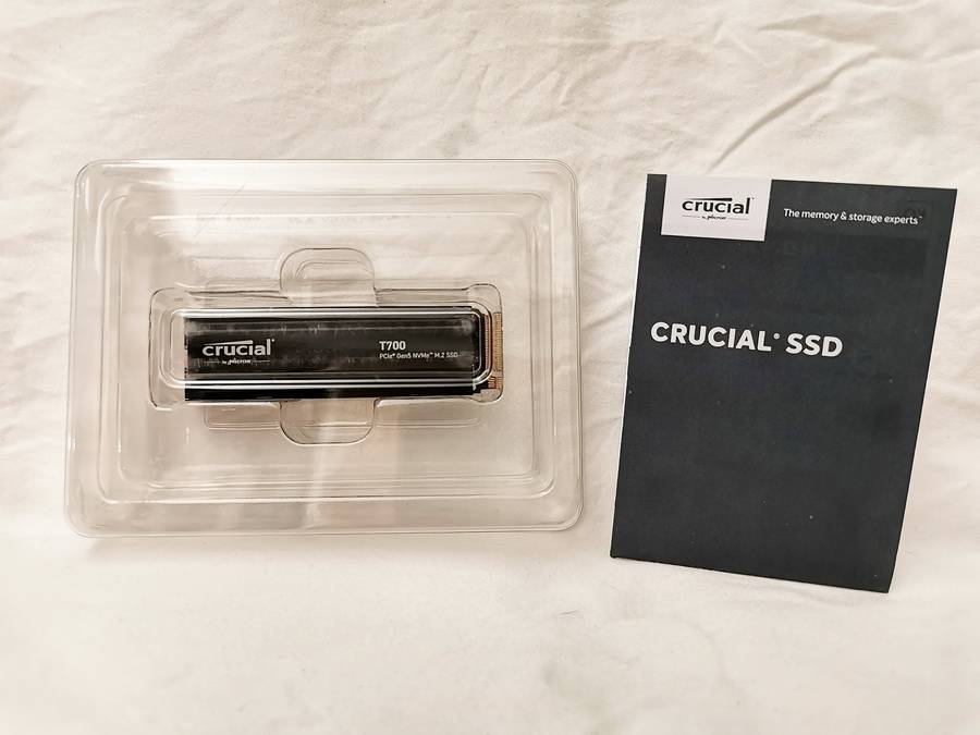 Micron Crucial T700 Pro PCIe Gen5 SSD - 超高速读写 散热片有效降温