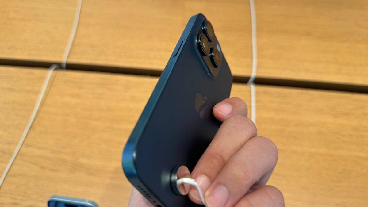 iPhone 15/iPhone 15 Pro开卖！ 实机颜色现场直击、拍照抢先看