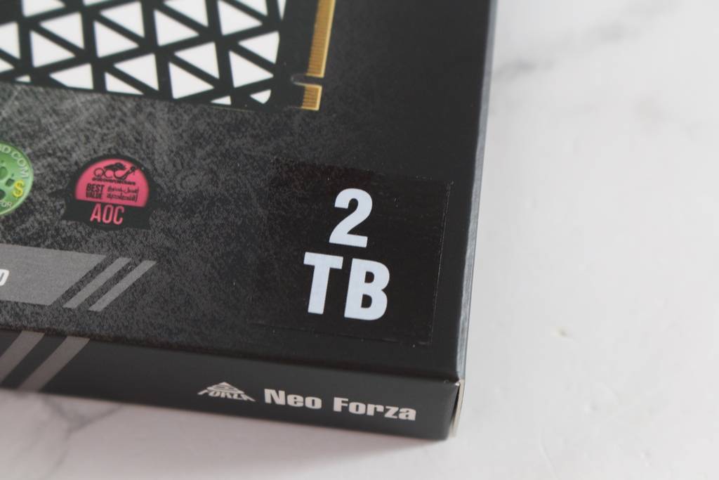 凌航Neo Forza NFP085 M.2 SSD固态硬盘-价格亲民的2TB大容量储存，还有五年保固免烦恼