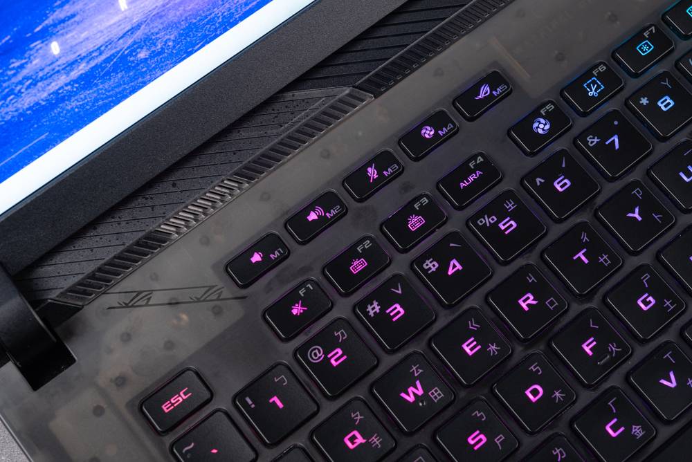 我就是潮流！ ROG Strix Scar 16 （2023） G634 测试报告 / 超狂散热与面板的旗舰机