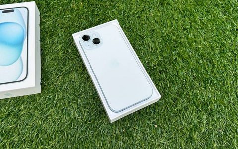iPhone 15 开箱评测：兼顾娱乐性与实用性的一款 iPhone