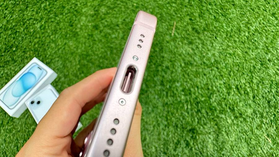 iPhone 15 开箱评测：兼顾娱乐性与实用性的一款 iPhone