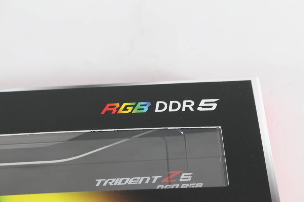 芝奇G.SKILL TRIDENT Z5 Neo焰锋戟RGB DDR5-6000 32GB Kit超频内存-AMD平台EXPO轻松超频