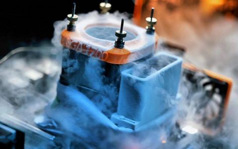 DDR5-11200距离世界纪录只差54MHz！ 大神HiCookie秀技嘉主板彪悍超频