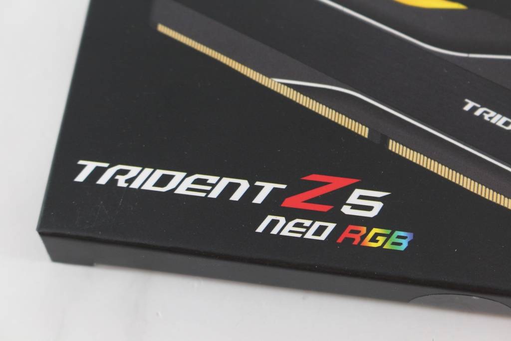 芝奇G.SKILL TRIDENT Z5 Neo焰锋戟RGB DDR5-6000 32GB Kit超频内存-AMD平台EXPO轻松超频