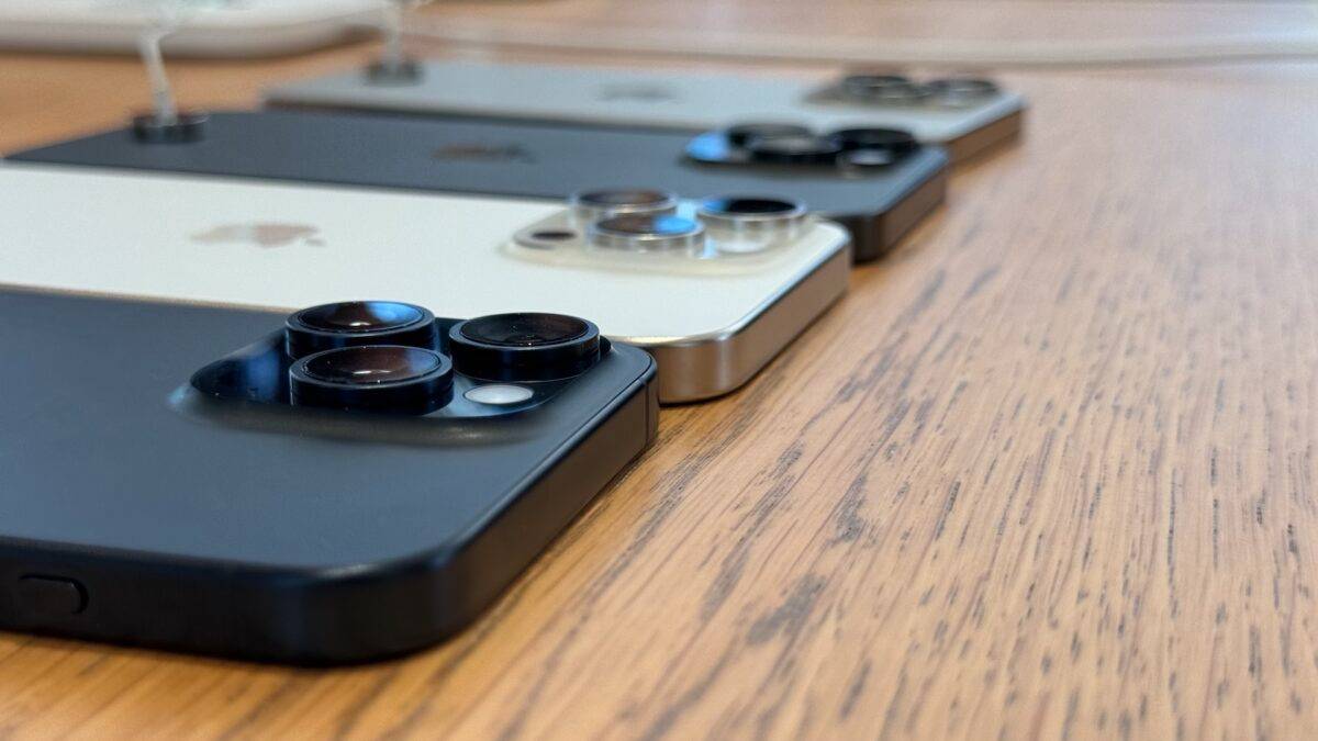 iPhone 15/iPhone 15 Pro开卖！ 实机颜色现场直击、拍照抢先看