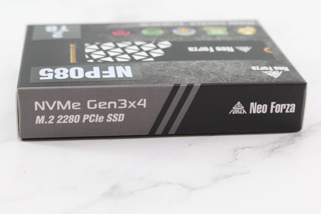 凌航Neo Forza NFP085 M.2 SSD固态硬盘-价格亲民的2TB大容量储存，还有五年保固免烦恼