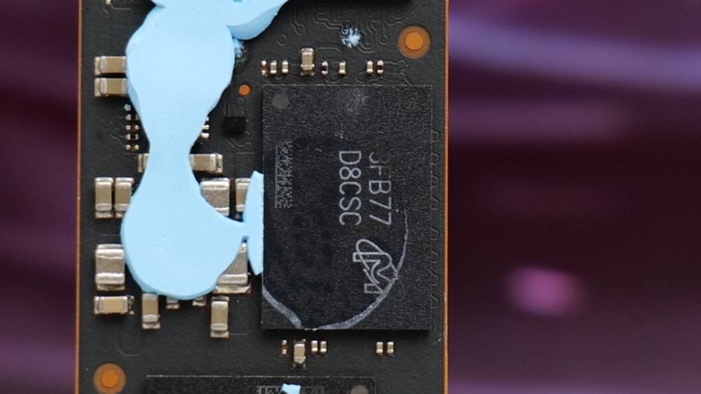 主板有 PCIe Gen5 接口,很快但用不到? Micron Crucial T700 PCIe Gen5 NVMe M.2 SSD 参上