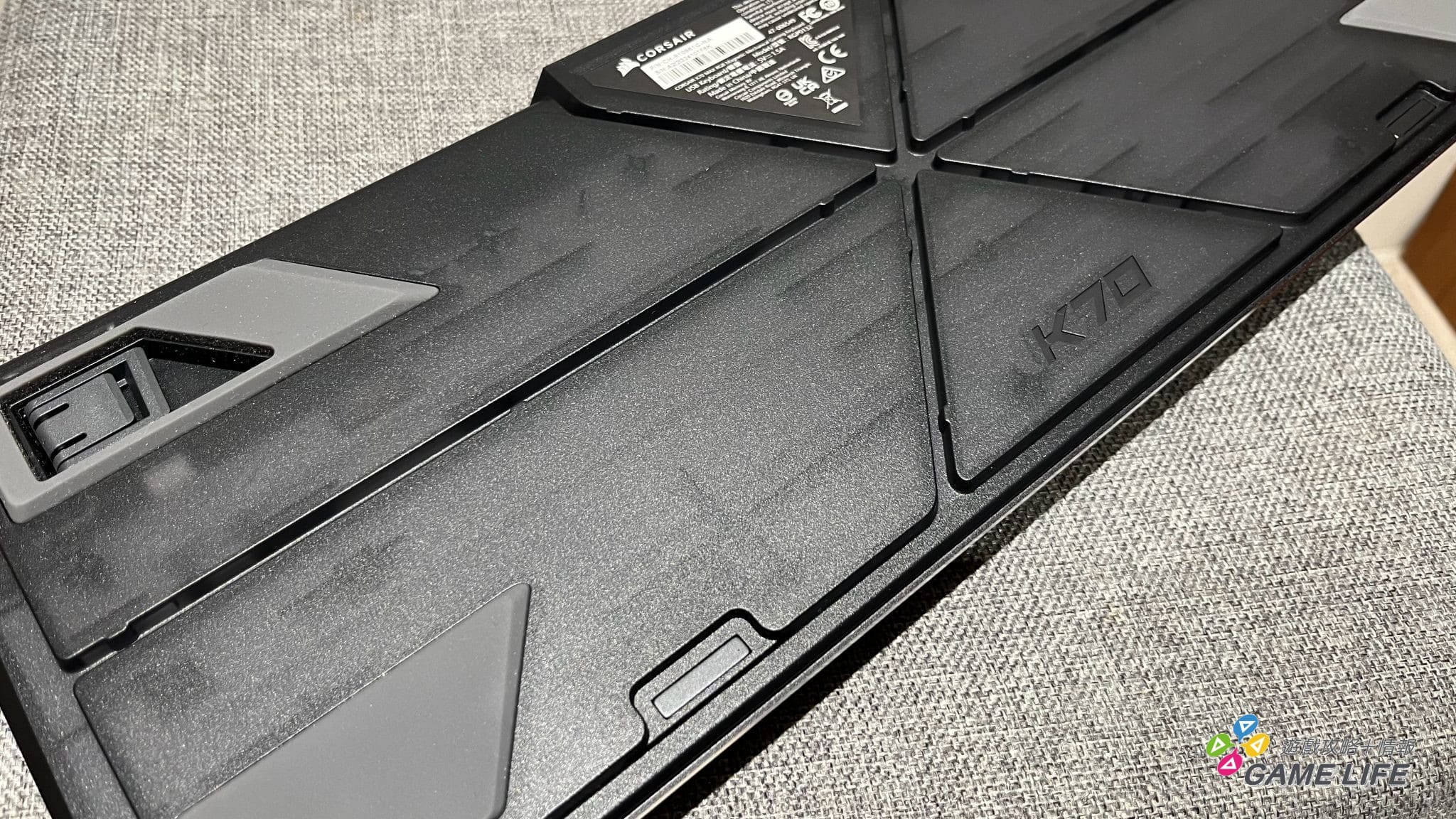 CORSAIR K70 MAX