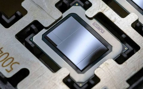 Intel 展示新封装技术， 将 LPDDR5X 装于 Meteor Lake CPU 中