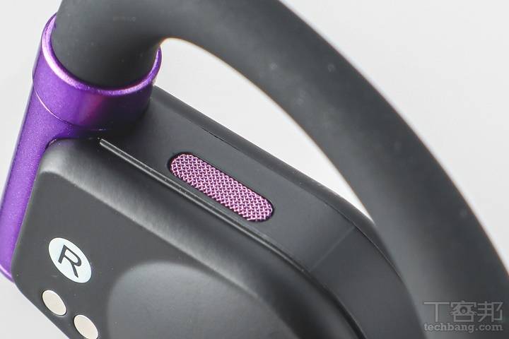 双麦克风阵列：结合高通第8代cVc降噪算法、高通超宽带语音降噪技术实现清晰通话。