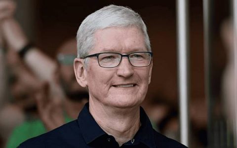 Tim Cook 回应为何每年都出新 iPhone 「对想要的人而言是很棒的事」