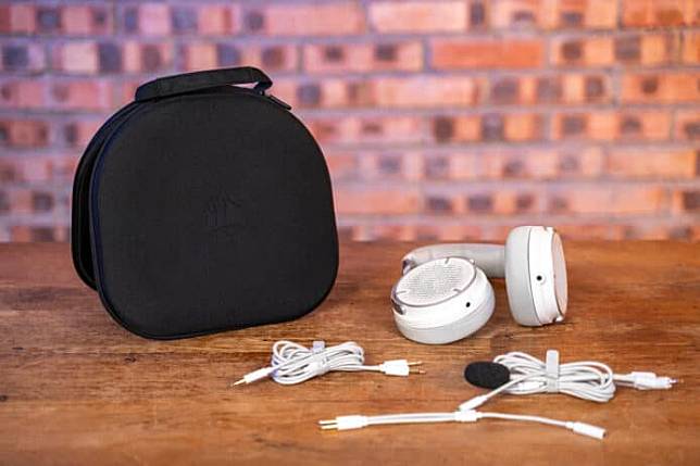 【评测】Corsair Virtuoso Pro 开放式游戏耳机 佩戴舒适 + 临场感高