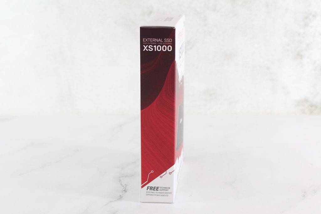 金士顿Kingston XS1000 2TB Portable SSD外接式固态硬盘-2TB大容量，1050MB/s高速传输轻巧带着走