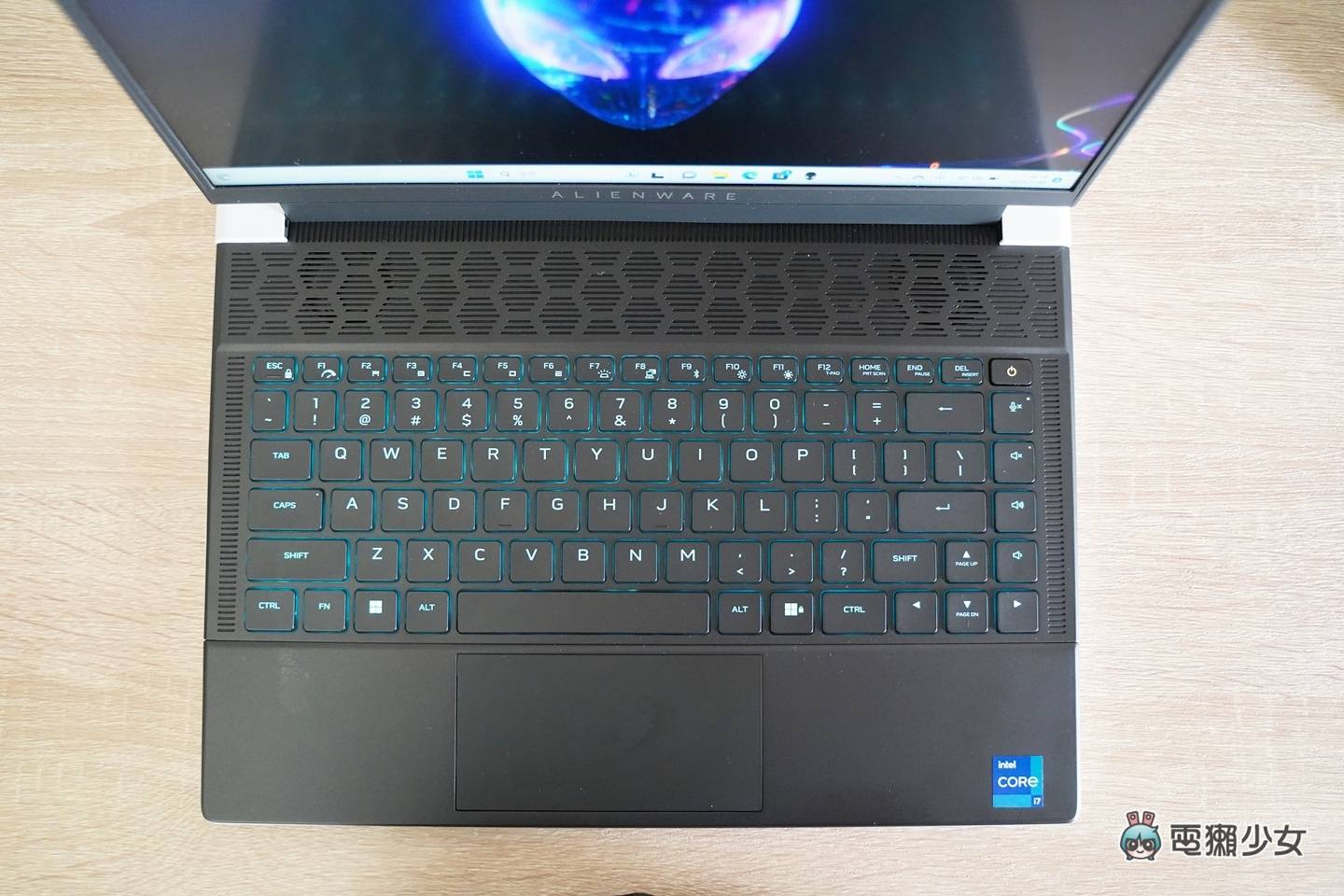 开箱|外星人笔记本薄型设计 Alienware x14 R2 超美 Legend 3.0 外型