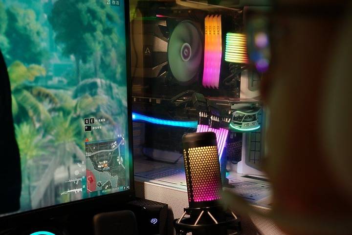 ZOTAC GeForce RTX 4070 AMP AIRO 蜘蛛人：穿越新宇宙 联名显卡