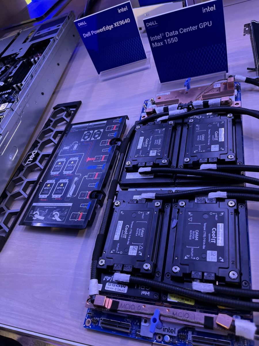 导入液冷，Dell推出搭4台英特尔或英伟达顶级GPU的2U服务器