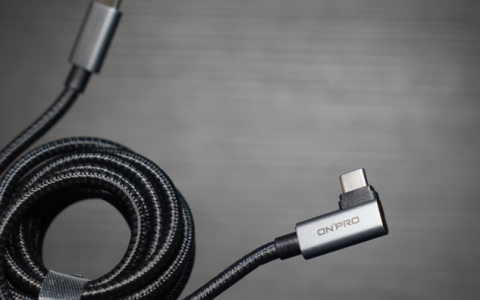 iPhone 换 USB-C 了！ 老旧或便宜的线材会伤害你的设备吗？