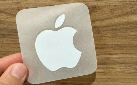 iPhone不送充电器耳机 但一定送苹果贴纸！ 真实用途曝光