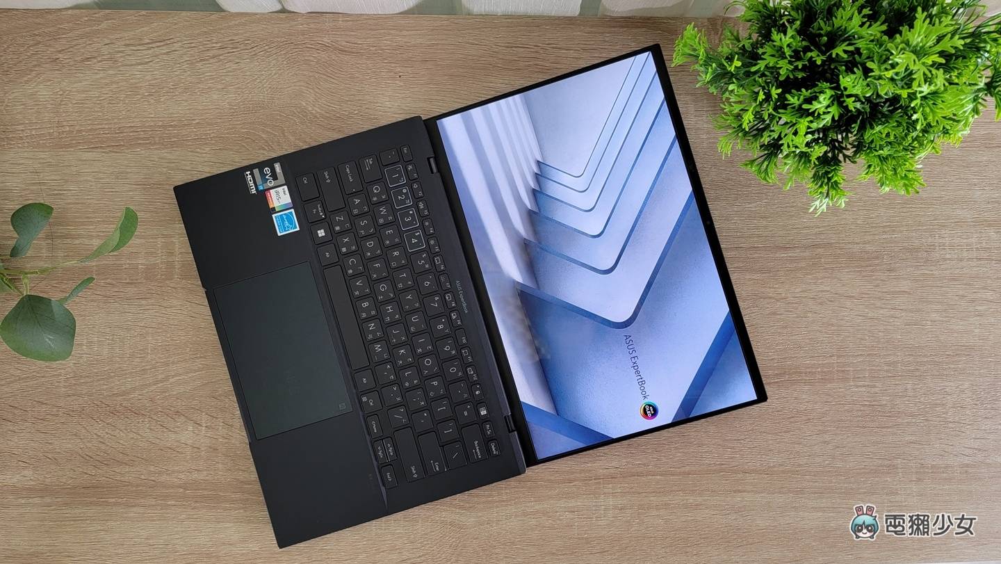 开箱|高阶经理人的御用机种：全新 ASUS ExpertBook B9 OLED （B9403） 不到 1 公斤