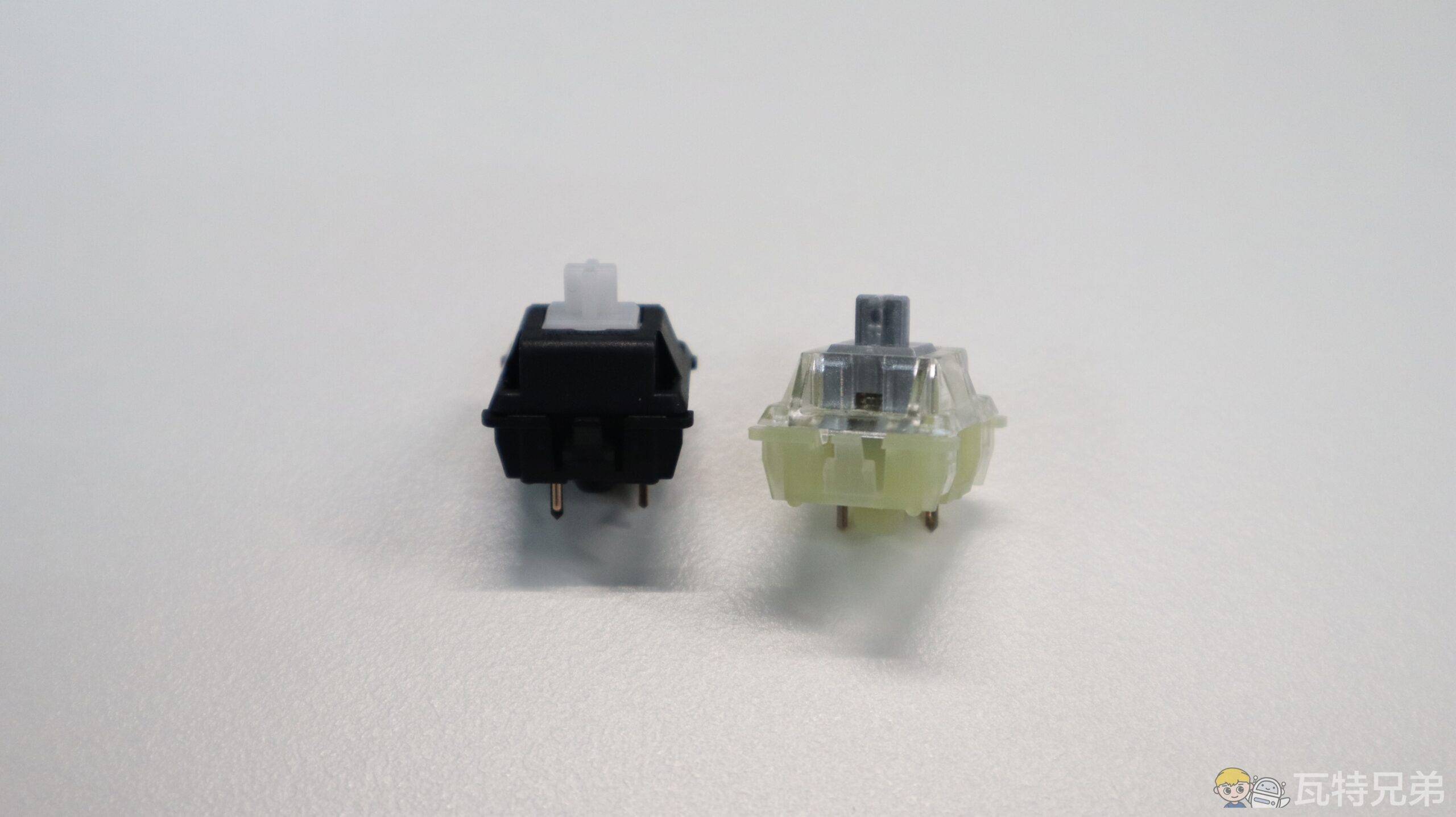 实测「Ducky One 3 破晓」红轴机械键盘！ 值得买吗