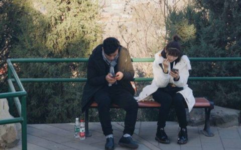 调研：全球智能手机需求仍弱，积极出货策略隐藏未来库存风险