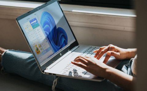 Windows 11 更新传灾情！ 无限重开机、工作栏消失等异常状况不断