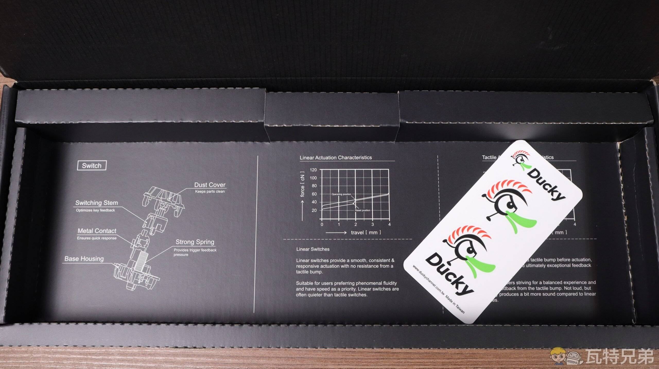 实测「Ducky One 3 破晓」红轴机械键盘！ 值得买吗