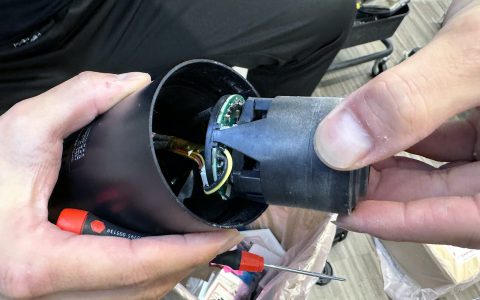 无线吸尘器故障、充电充不进去？ 手持无线吸尘器拆解维修经验分享