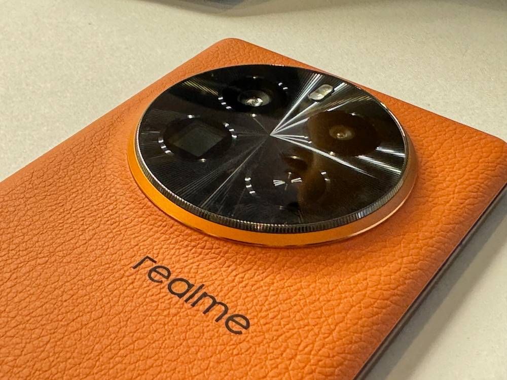 realme GT5 Pro越级登场 AI手势 释放我们的双手！