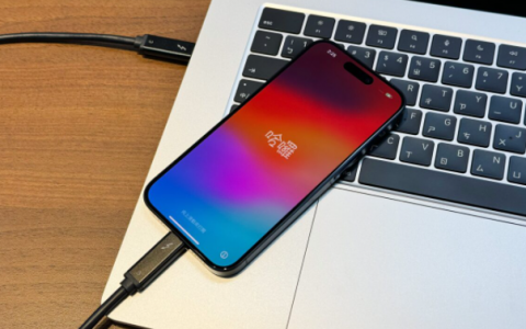 iPhone 15 数据转移最稳定方式分享：接线换机资料完整又快速