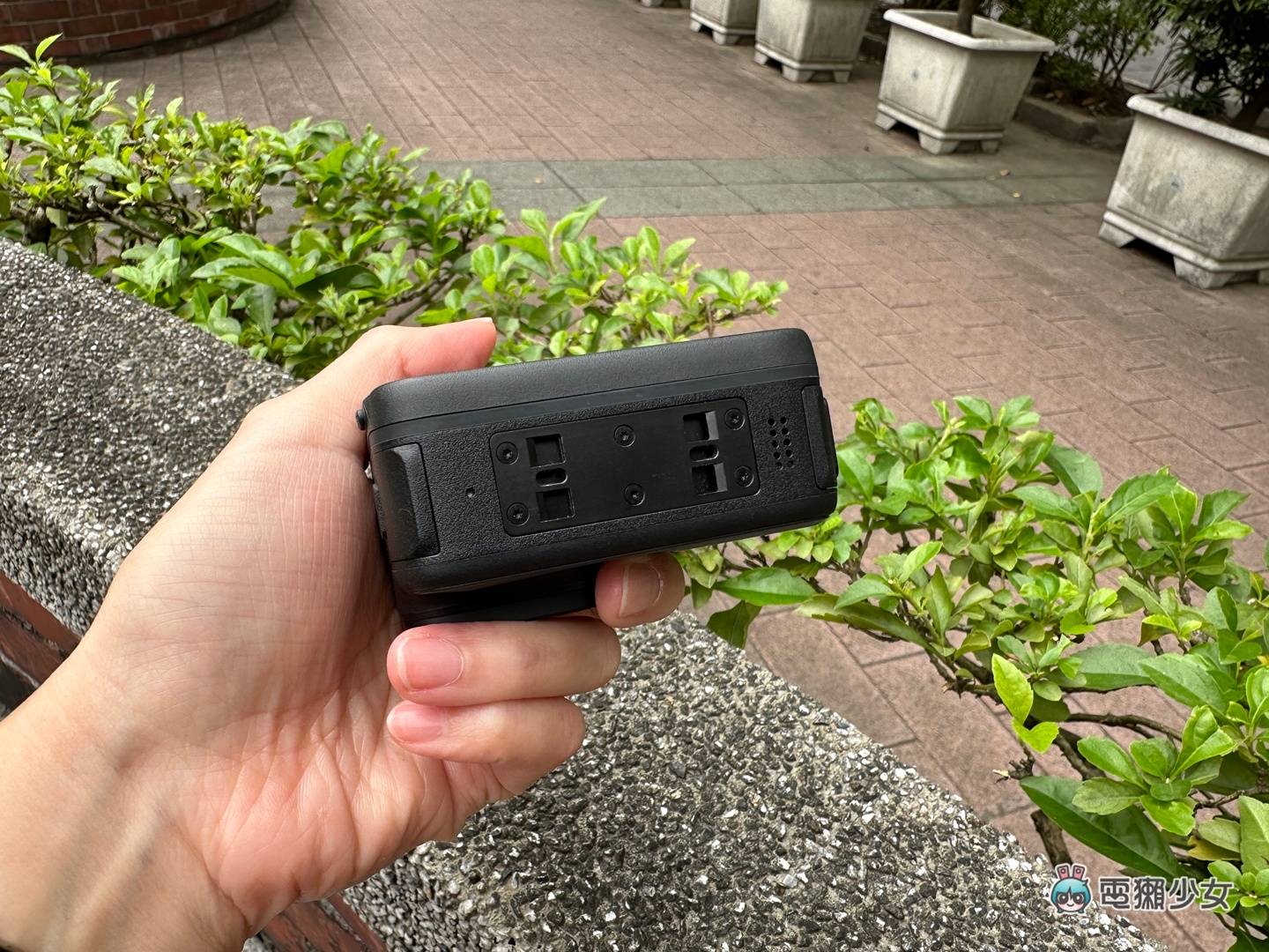 開箱｜翻轉鏡頭 Insta360 Ace Pro 運動相機上手玩！新手友善介面簡單：常見 QA 解答