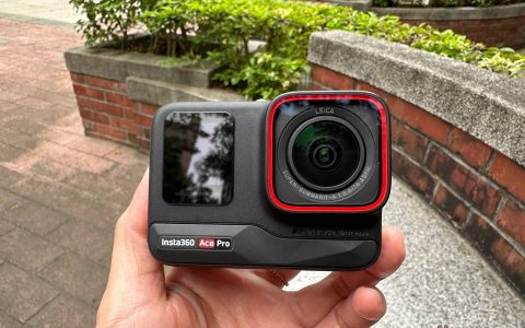 翻转镜头 Insta360 Ace Pro 运动相机上手玩！ 新手友善界面简单：常见 QA 解答