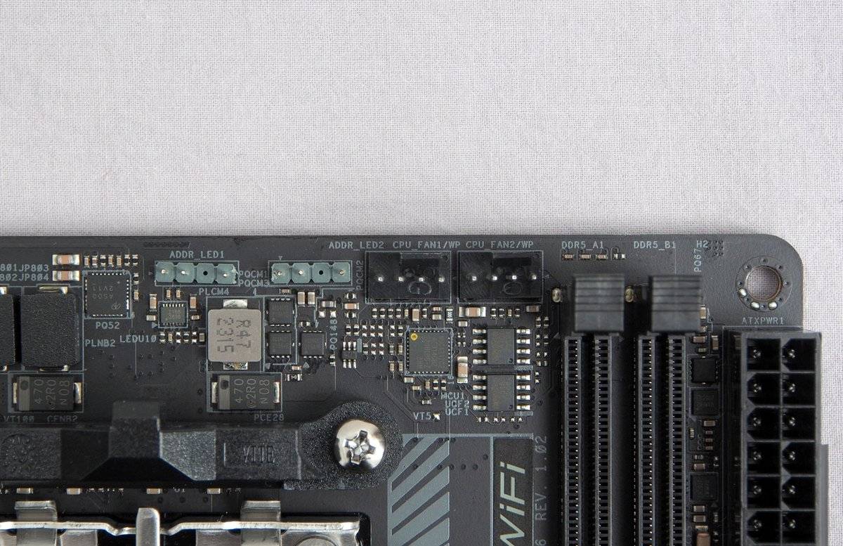 AM5 小板新选择 ASRock B650I Lightning WiFi 简单小测