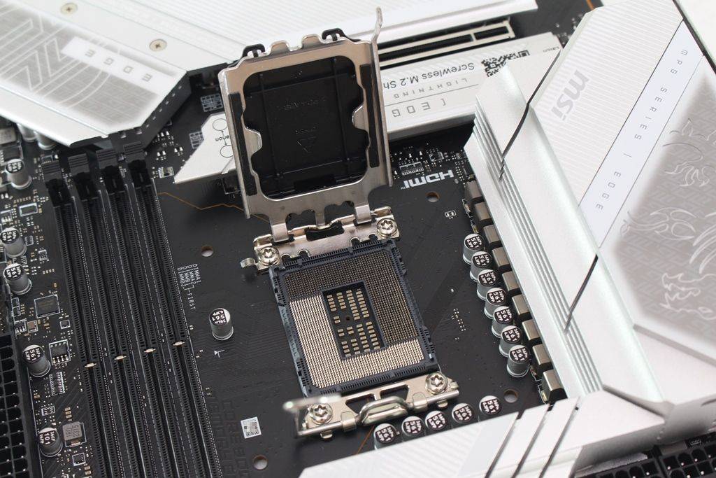 微星msi MPG Z790 EDGE TI MAX WIFI-升级CPU供电与Wi-Fi7，还有Memory Extension Mode提升内存效能