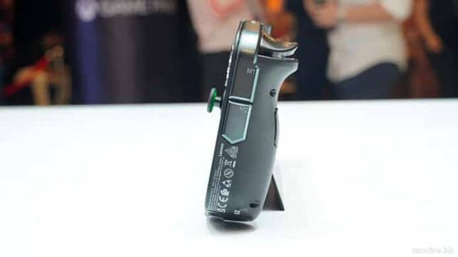 Lenovo Legion Go 外形 手感 效能 打机体验 散热 特别功能 屏幕 音效开箱评测