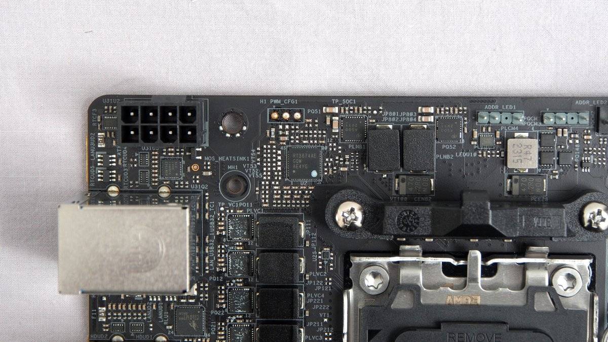 AM5 小板新选择 ASRock B650I Lightning WiFi 简单小测