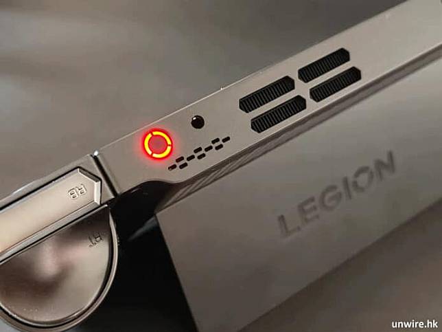 Lenovo Legion Go 外形 手感 效能 打机体验 散热 特别功能 屏幕 音效开箱评测