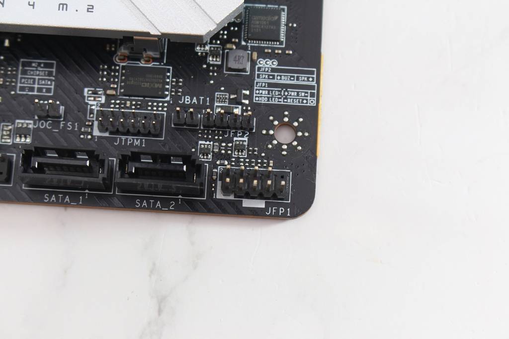 微星msi MPG Z790 EDGE TI MAX WIFI-升级CPU供电与Wi-Fi7，还有Memory Extension Mode提升内存效能