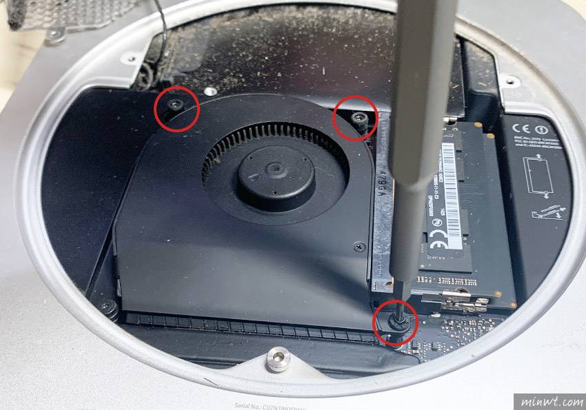 梅问题-Mac Mini 2011年版，自换SSD硬盘一次就上手