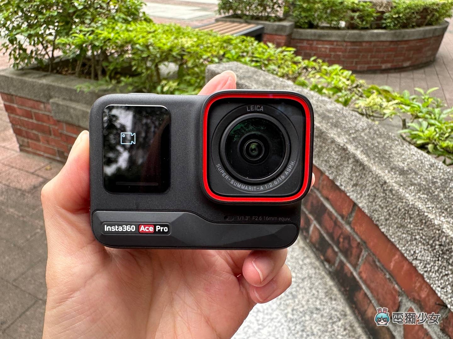 開箱｜翻轉鏡頭 Insta360 Ace Pro 運動相機上手玩！新手友善介面簡單：常見 QA 解答
