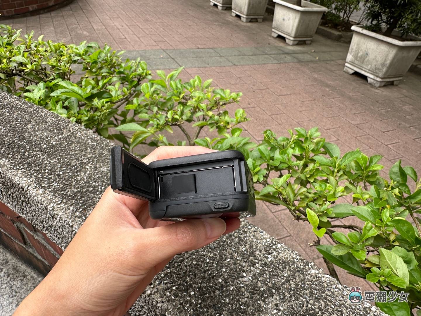 開箱｜翻轉鏡頭 Insta360 Ace Pro 運動相機上手玩！新手友善介面簡單：常見 QA 解答