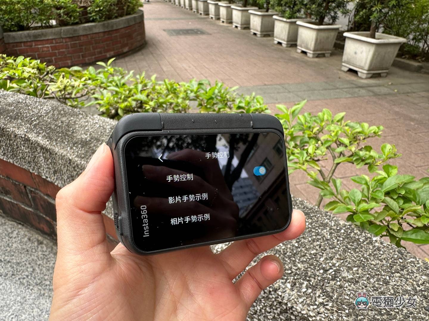 開箱｜翻轉鏡頭 Insta360 Ace Pro 運動相機上手玩！新手友善介面簡單：常見 QA 解答