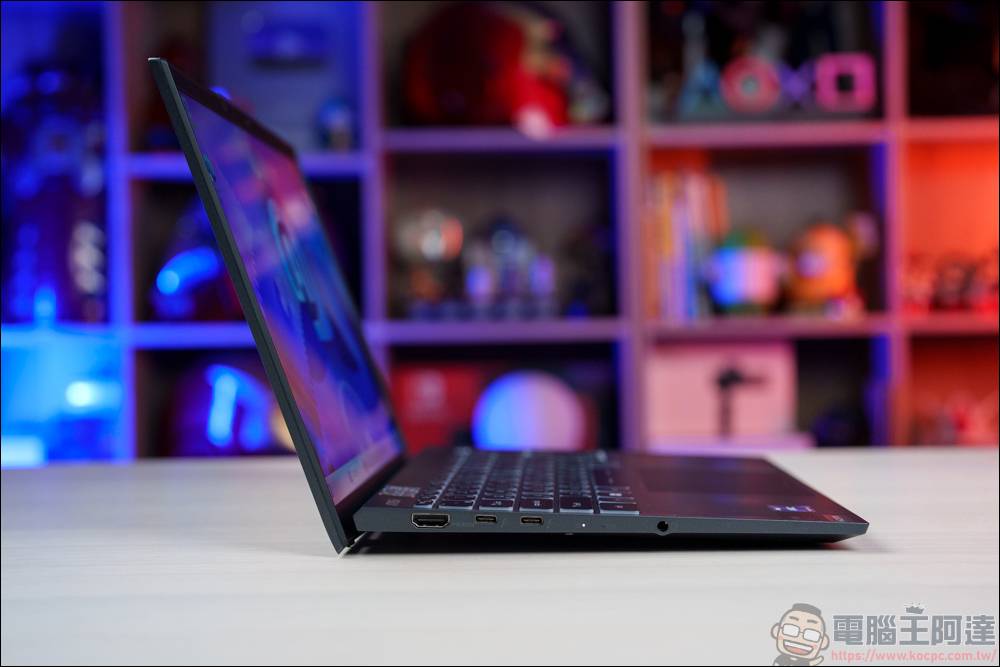 搭载全新架构Core Ultra处理器！ MSI Prestige 13 AI Evo A1M 超轻薄 AI 商务笔记本开箱 - 